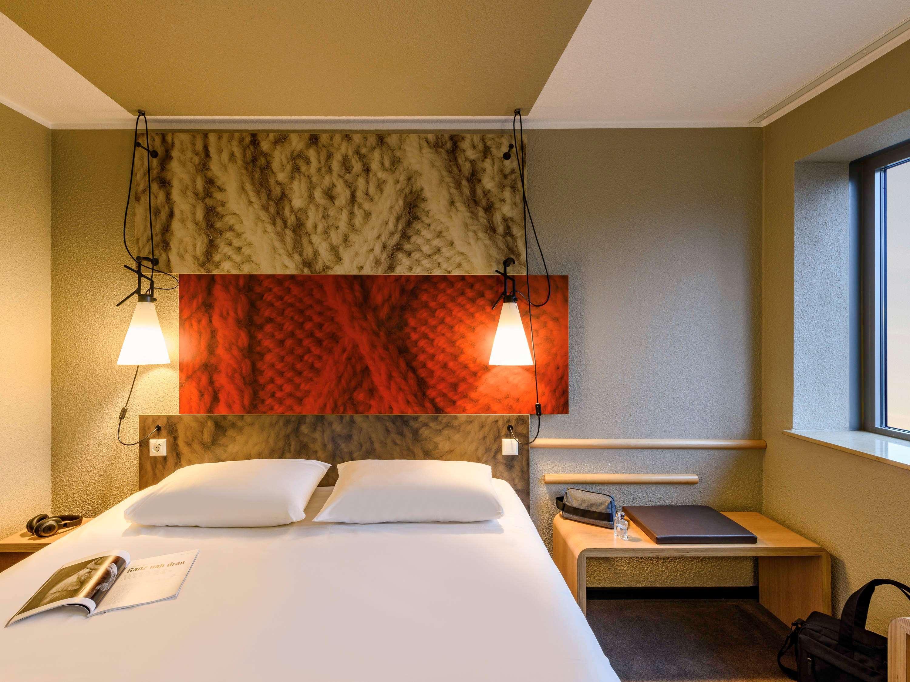 Hotel Ibis Berlin Mitte Esterno foto