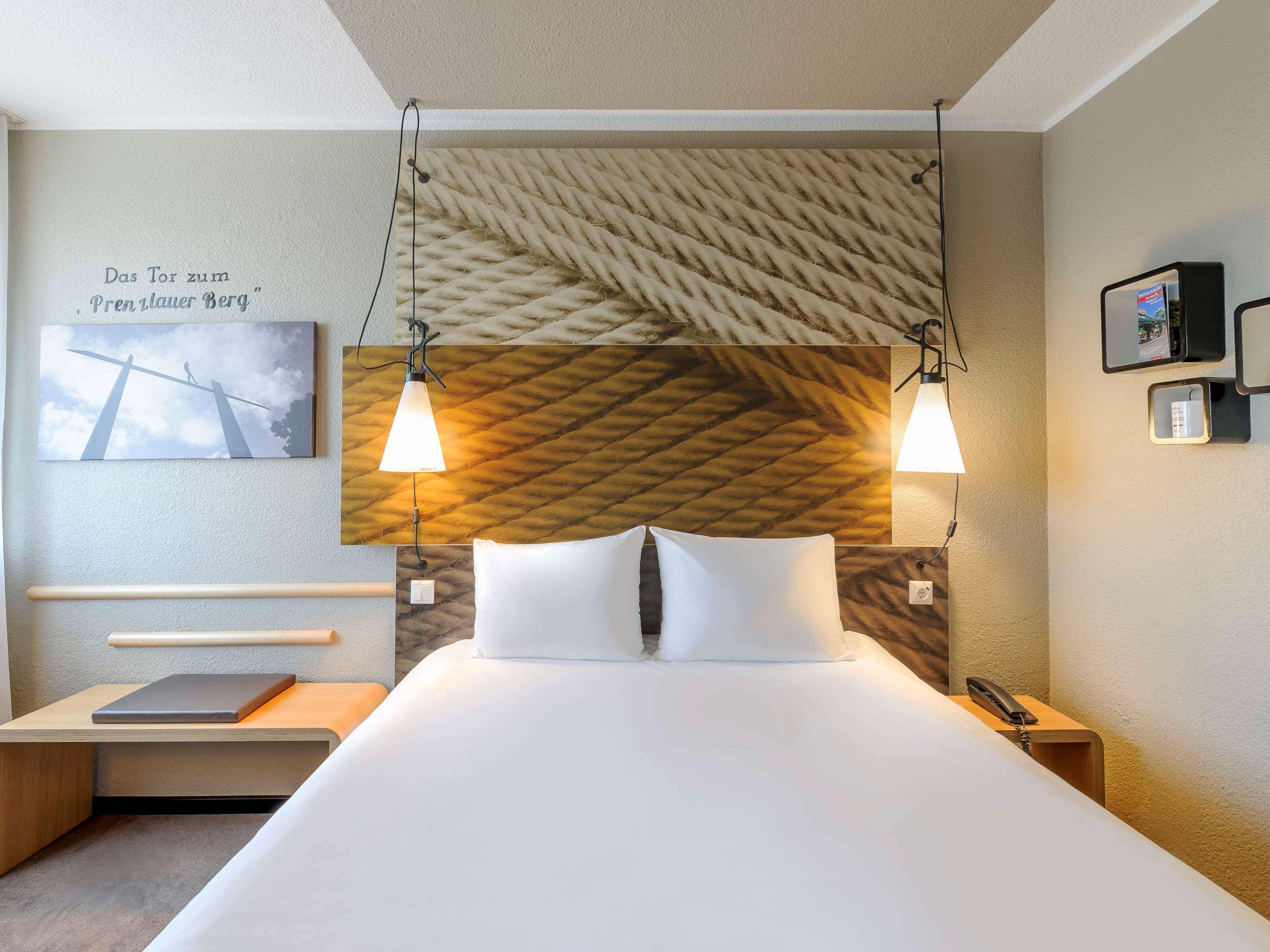 Hotel Ibis Berlin Mitte Esterno foto