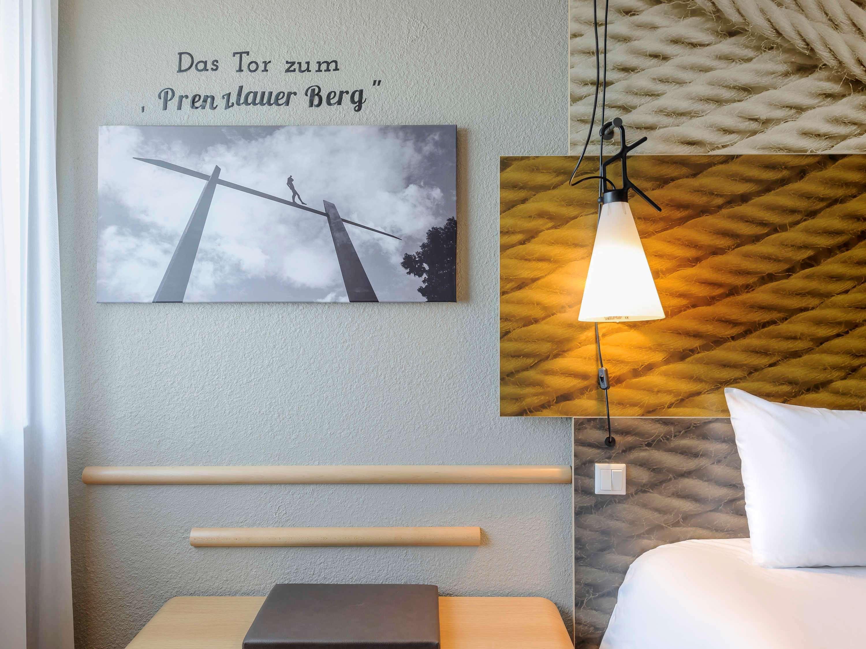 Hotel Ibis Berlin Mitte Esterno foto