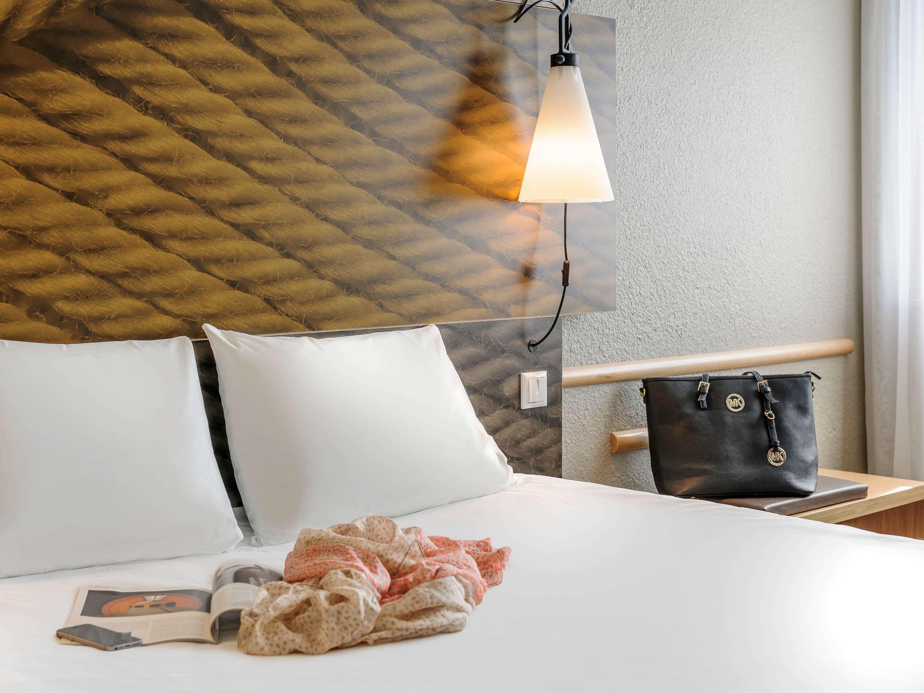 Hotel Ibis Berlin Mitte Esterno foto