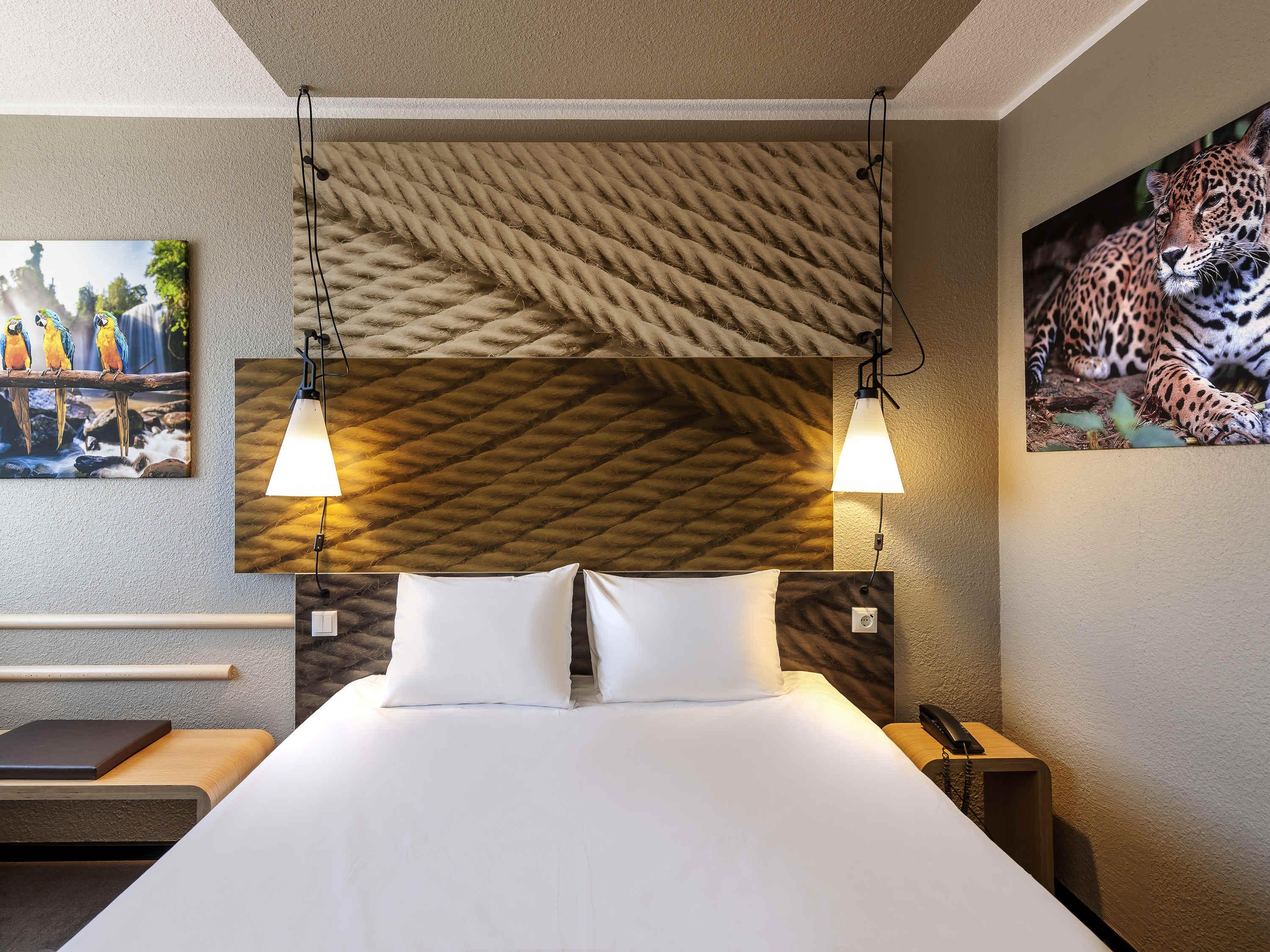 Hotel Ibis Berlin Mitte Esterno foto