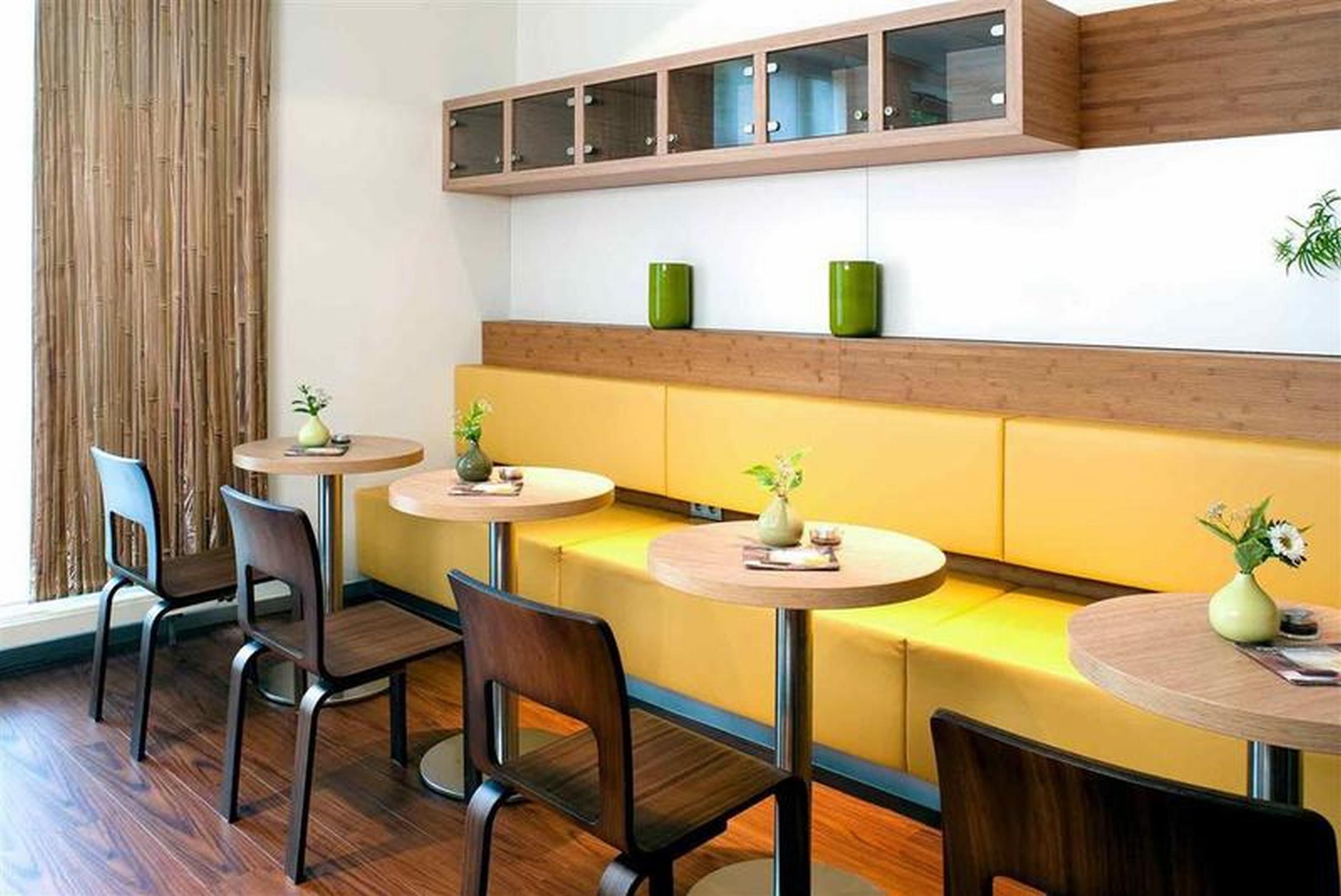 Hotel Ibis Berlin Mitte Esterno foto