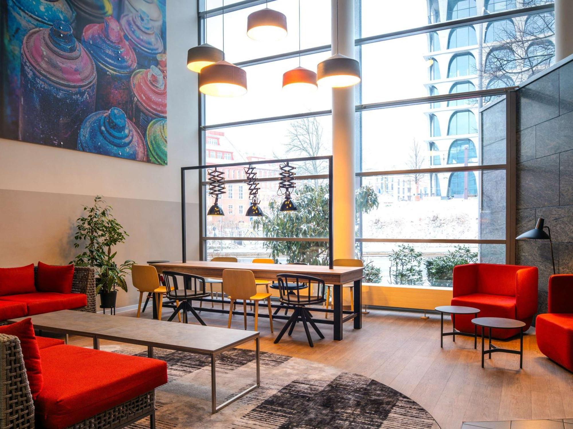 Hotel Ibis Berlin Mitte Esterno foto